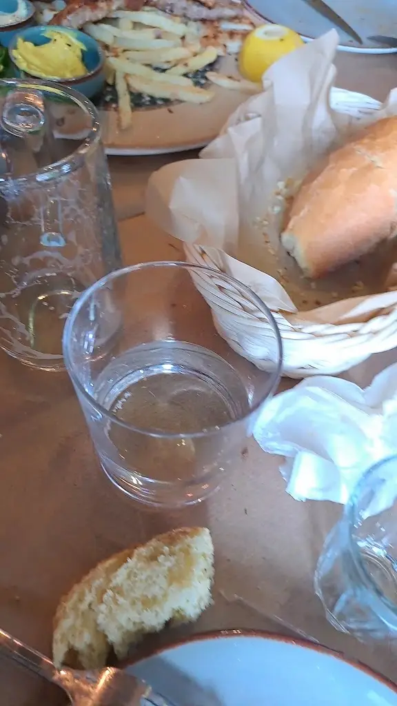 GRAND Μεζέ_Livadeiá_slider_image_2