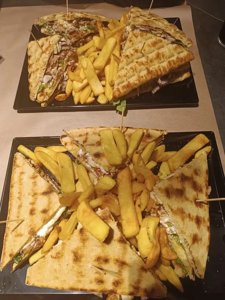 Menü_souvlaki 1900_Livadeiá_Bild_8