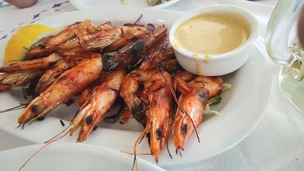 To Nisi Fish tavern_Álimos_slider_image_2