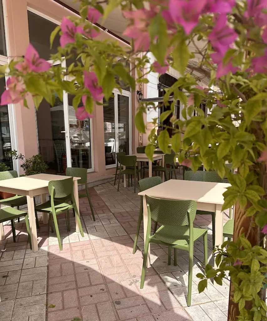 Fragkos Restaurant in Mantoúdi