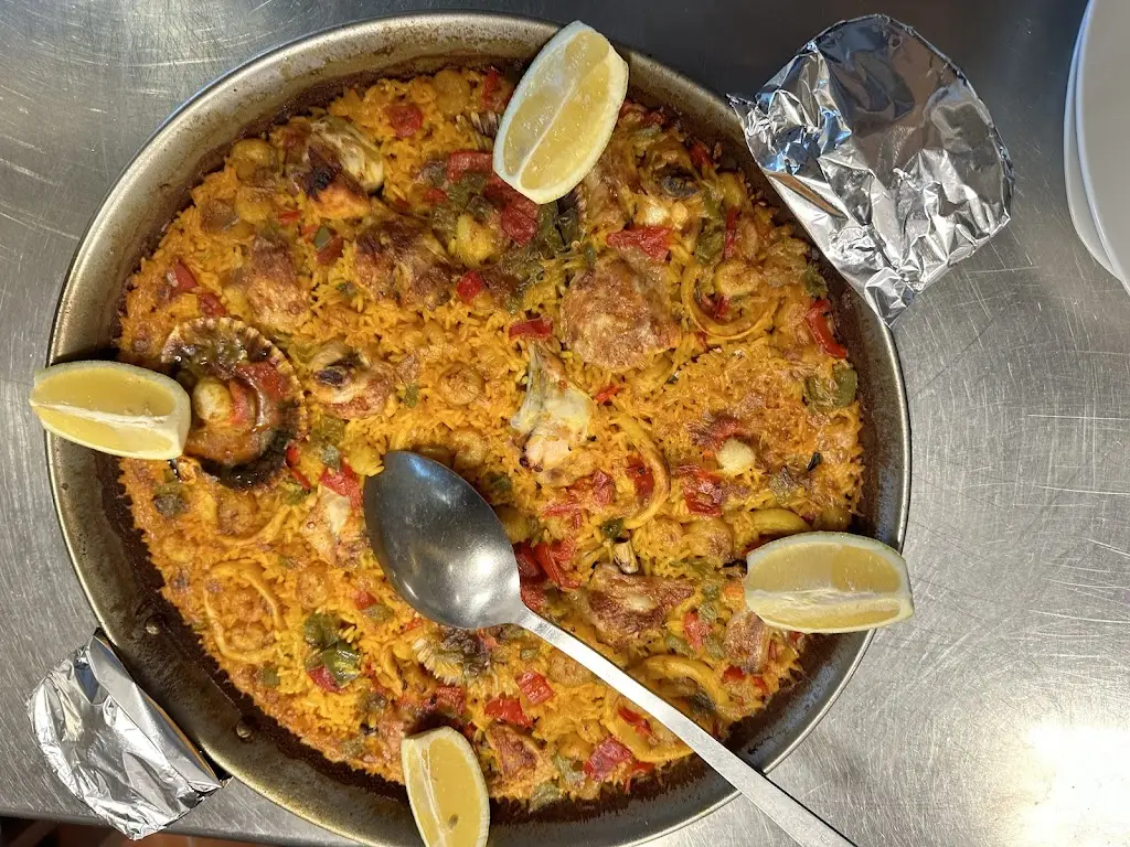 Menü_Ταβέρνα-ουζερί ΑΛΜΥΡΊΚΙ_Mantoúdi_Bild_5