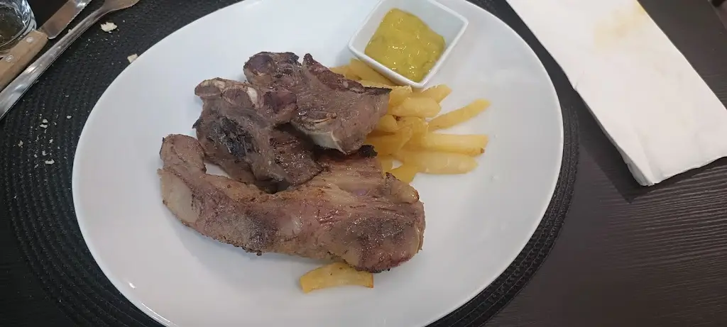 Katherine Katsanou_Ταβέρνα-ουζερί ΑΛΜΥΡΊΚΙ_Mantoúdi_Bewertung