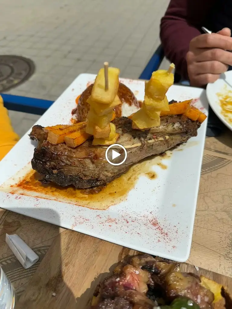 Ταβέρνα-ουζερί ΑΛΜΥΡΊΚΙ_Mantoúdi_slider_image_2