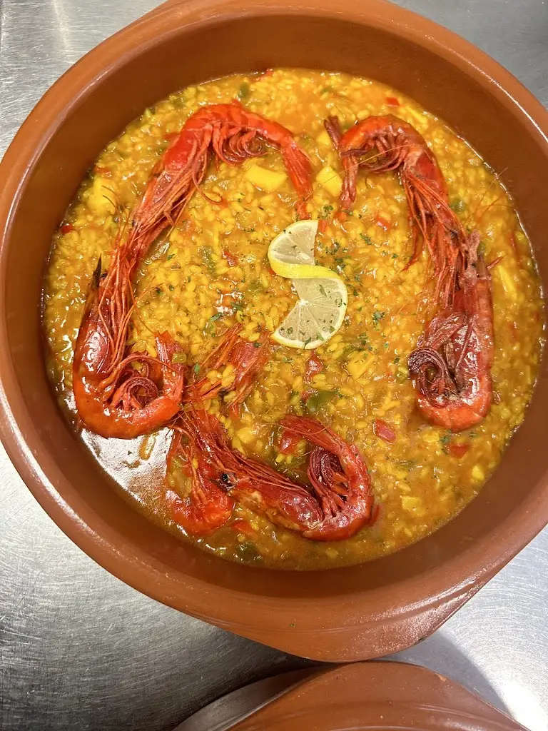 Ταβέρνα-ουζερί ΑΛΜΥΡΊΚΙ_Mantoúdi_slider_image_3