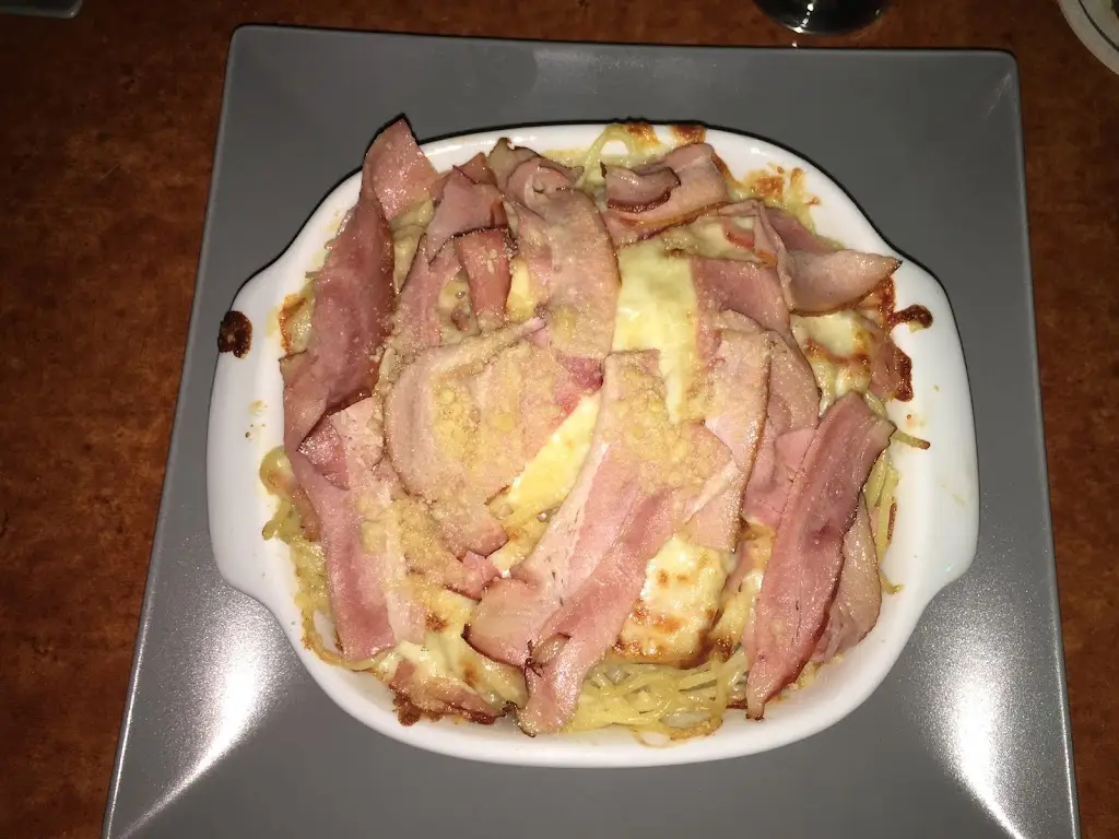 Garden All Day Cafe & Lounge Bar_Mantoúdi_slider_image_3