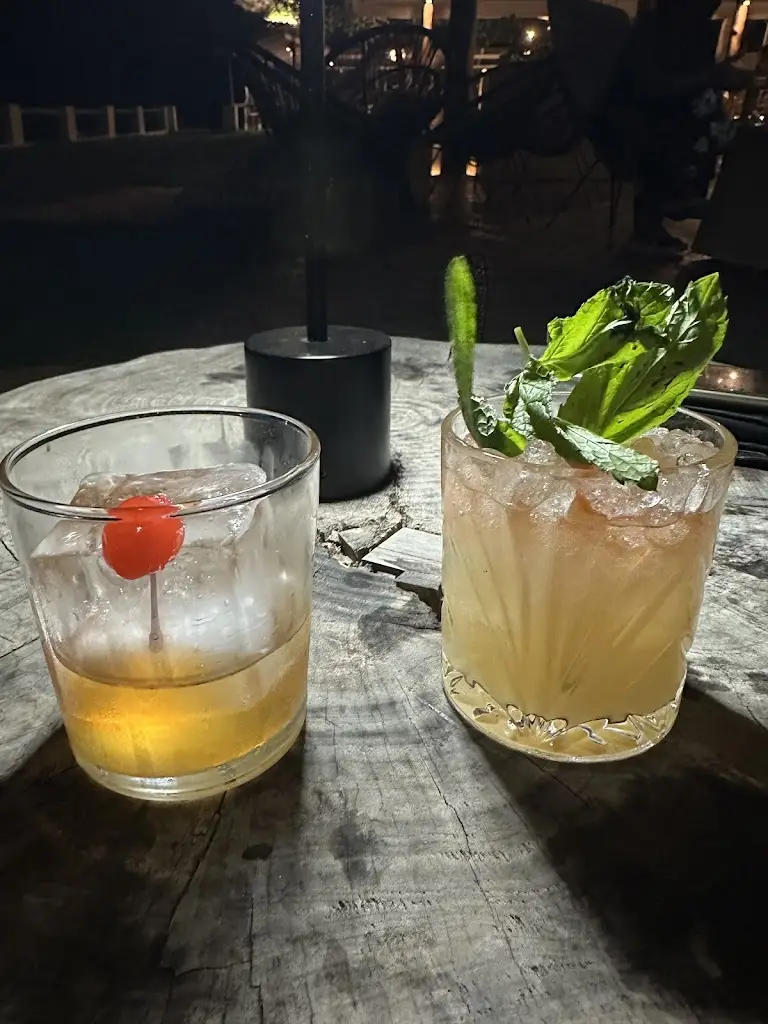 Menü_Akrotiri Restaurant CocktailBar_Mytikas_Bild_6