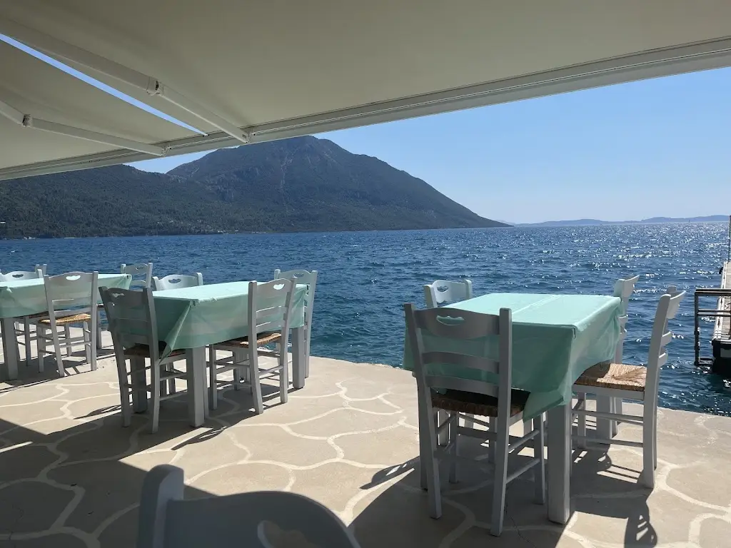 Roger FURNELL_Alexander restaurant_Mytikas_reseña