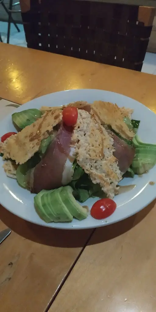 Georgios Tsipis_Due Pentole_Álimos_Bewertung