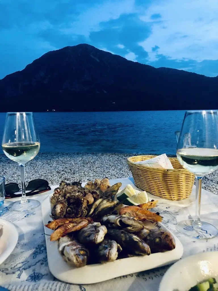 Menü_Café Ouzeri O Pharos_Mytikas_Bild_5