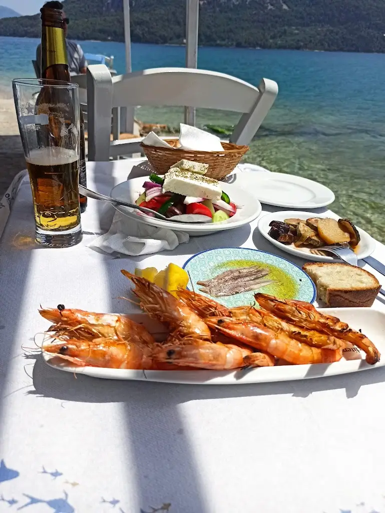 Menü_Café Ouzeri O Pharos_Mytikas_Bild_6