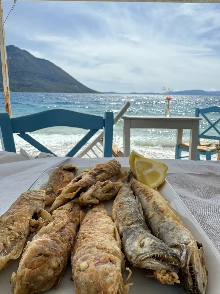 Menü_Café Ouzeri O Pharos_Mytikas_Bild_9