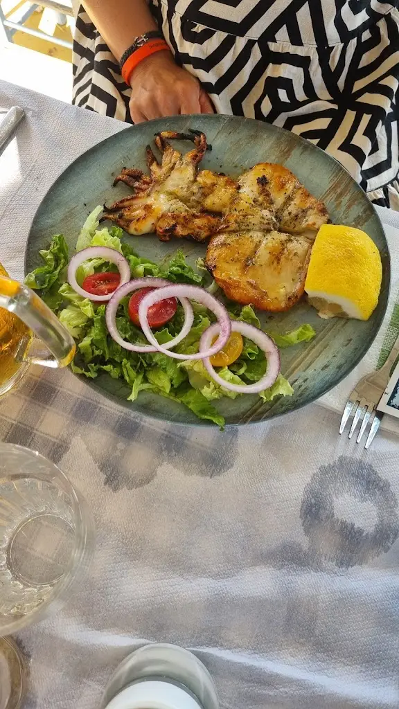 Peter Bauer_Ταβέρνα Μύτικας Πρέβεζας Η Τράτα_Mytikas_Bewertung