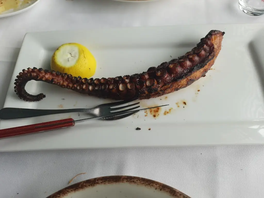 Menu_Kapetánios_Néa Lámpsakos_image_5