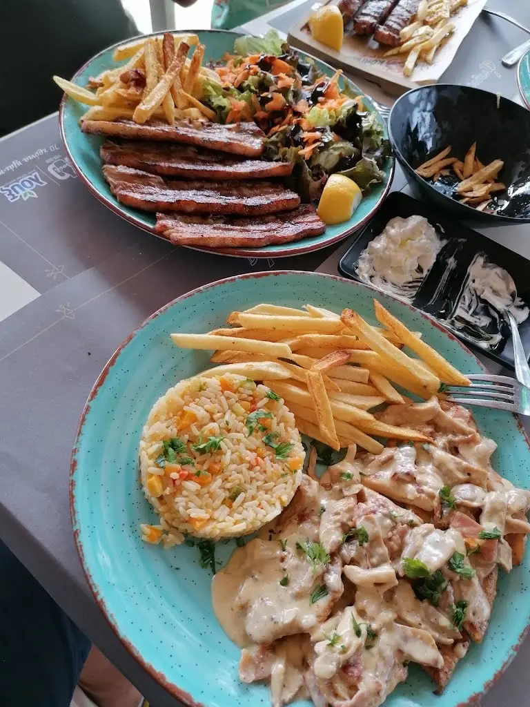 Menü_Θέα Garden Hall_Néa Lámpsakos_Bild_7