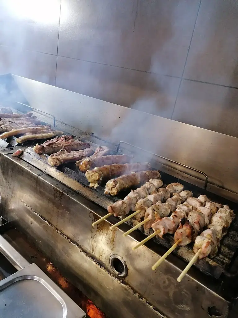 Grill Νεα Λαμψακο_Néa Lámpsakos_slider_image_2