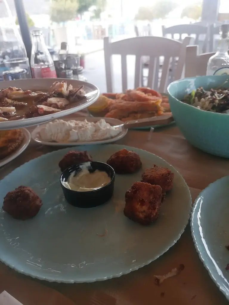 Menü_Ουζερι ΤΖΙΒΑΕΡΙ_Néa Lámpsakos_Bild_6