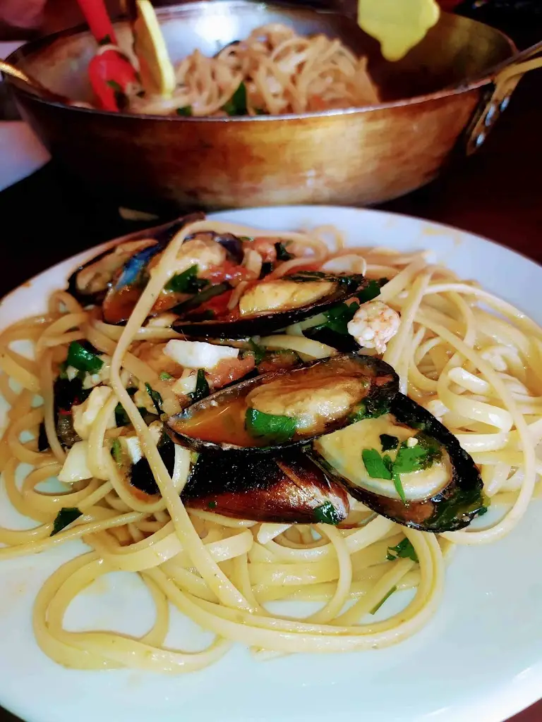 Il Tinello Athens_Álimos_slider_image_3