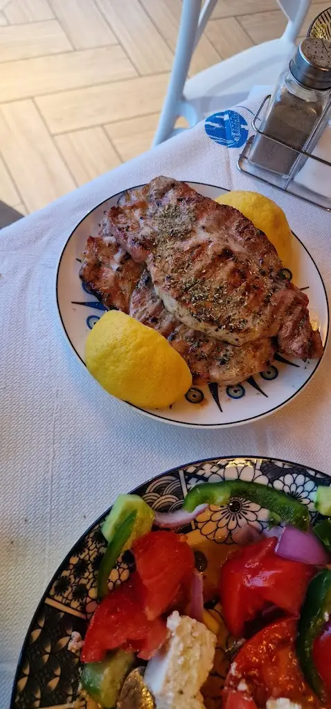 Μεζεδοπωλείο Το Καλούδι Χαλκίδα_Néa Lámpsakos_slider_image_3