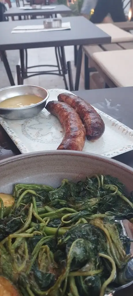 Jeff Lewis_Τζαμί Μεζεδοποτειον 2025_Néa Lámpsakos_Bewertung