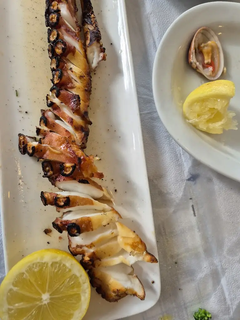 Menu_Για Μεζέ Στη Λία_Néa Artáki_image_6