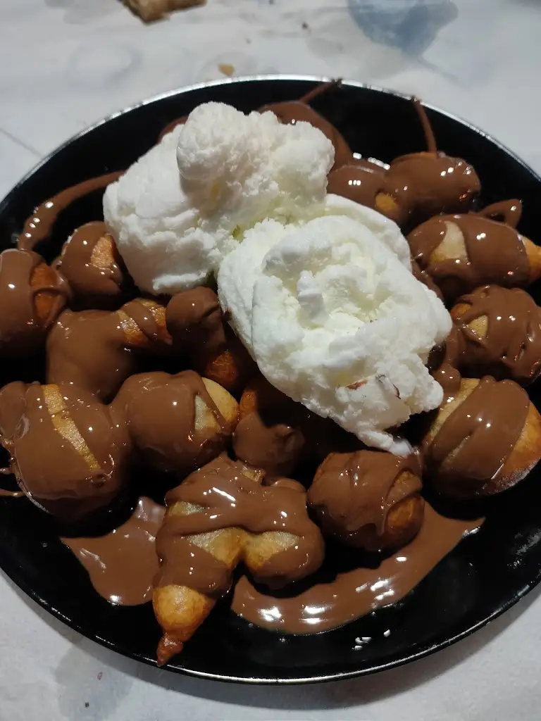 Eleni Mpogia_Για Μεζέ Στη Λία_Néa Artáki_review