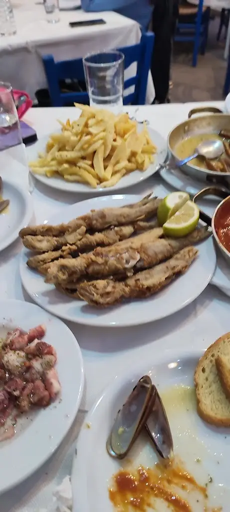 Menü_Τσιπουράκι μεζε_Néa Artáki_Bild_2