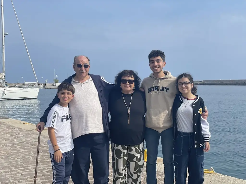 Despina Macris_Τσιπουράκι μεζε_Néa Artáki_Bewertung