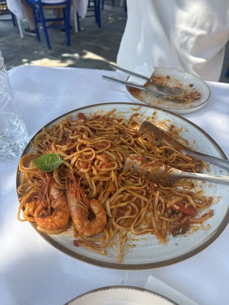 Τσιπουράκι μεζε_Néa Artáki_slider_image_3