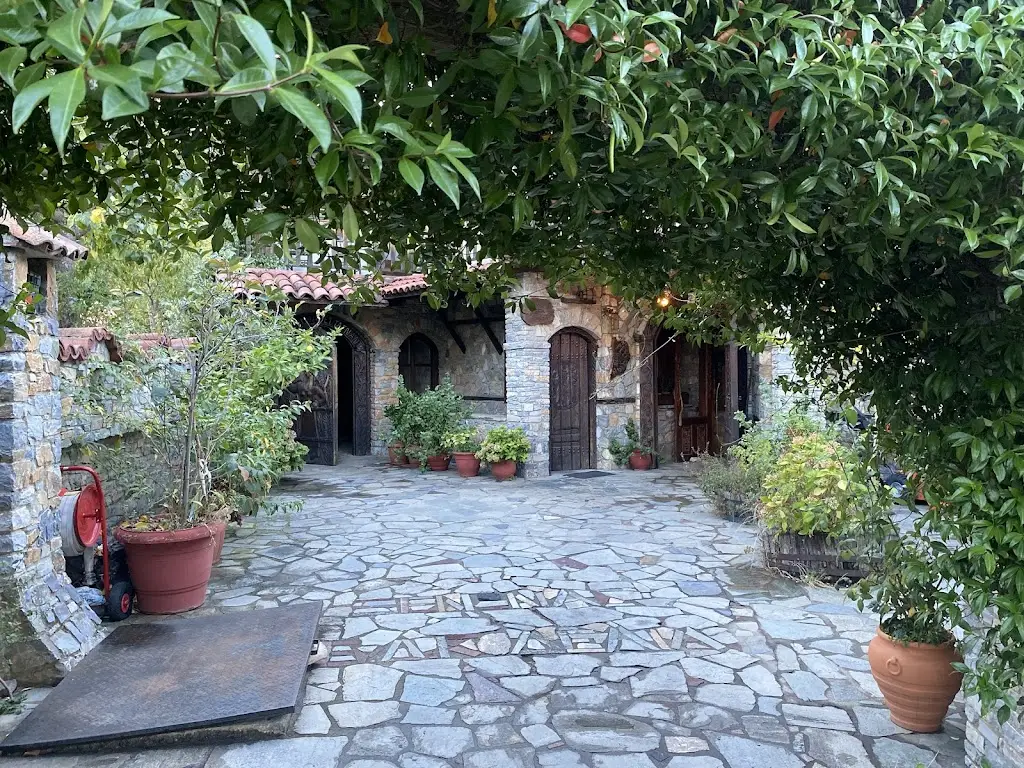 Ela Randelovic_ΑΓΝΑΝΤΙ Παραδοσιακός Ξενώνας & Κουζίνα_Aghios Panteleímon_review