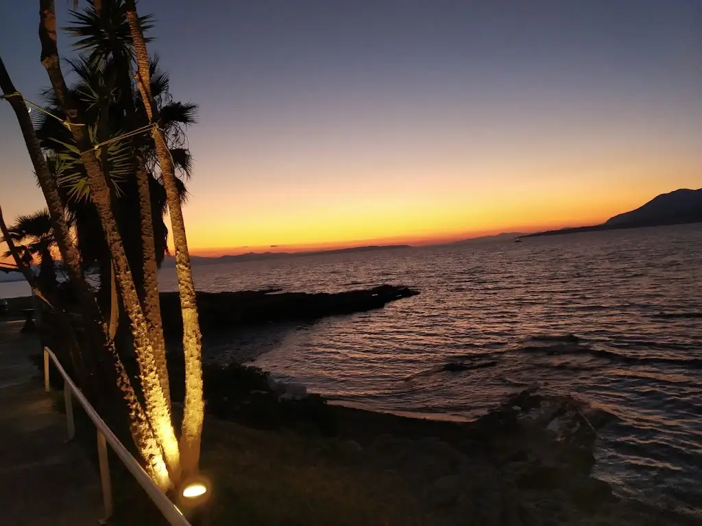 Imperial Ιταλική Κουζίνα_Néa Artáki_slider_image_3