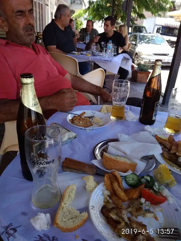 Menü_Ouzeri tou Gkana_Néa Artáki_Bild_7