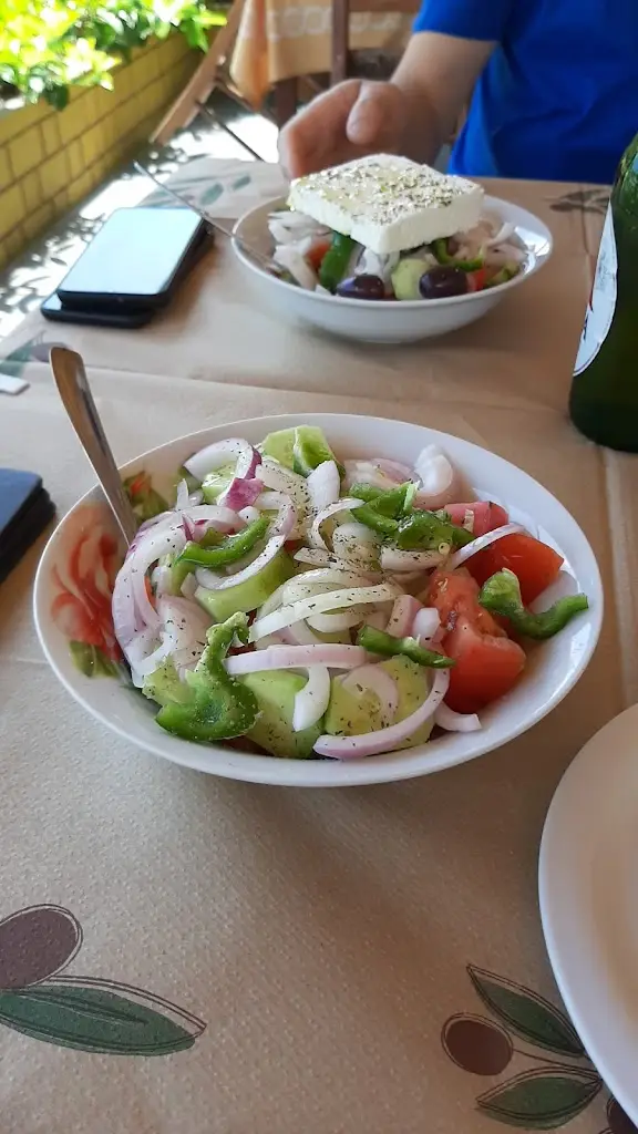 Menu_Ταβέρνα Φιλαράκια_Oinófyta_immagine_3