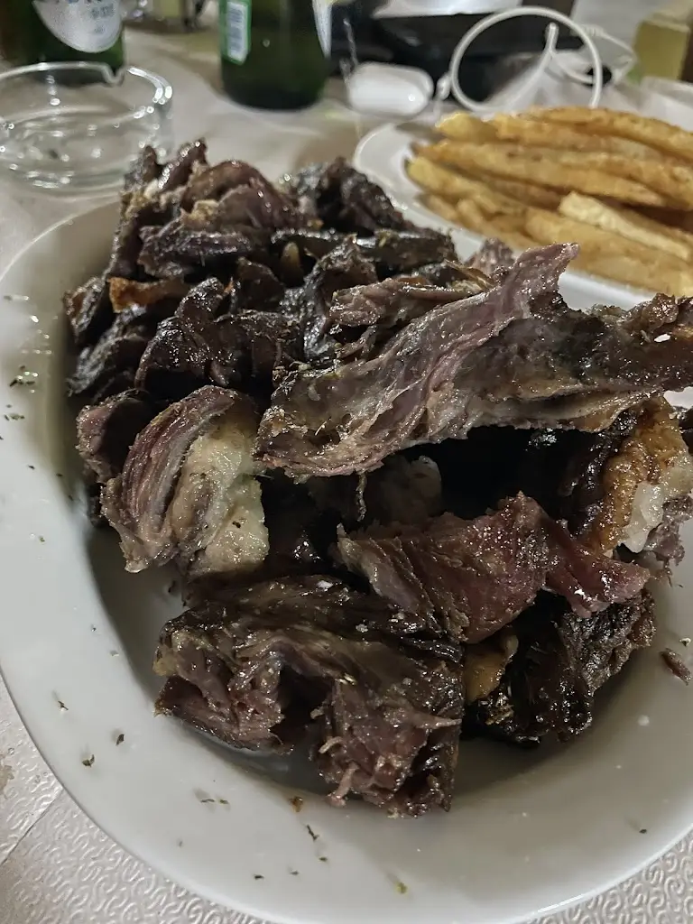 Ταβέρνα Φιλαράκια_Oinófyta_slider_image_2