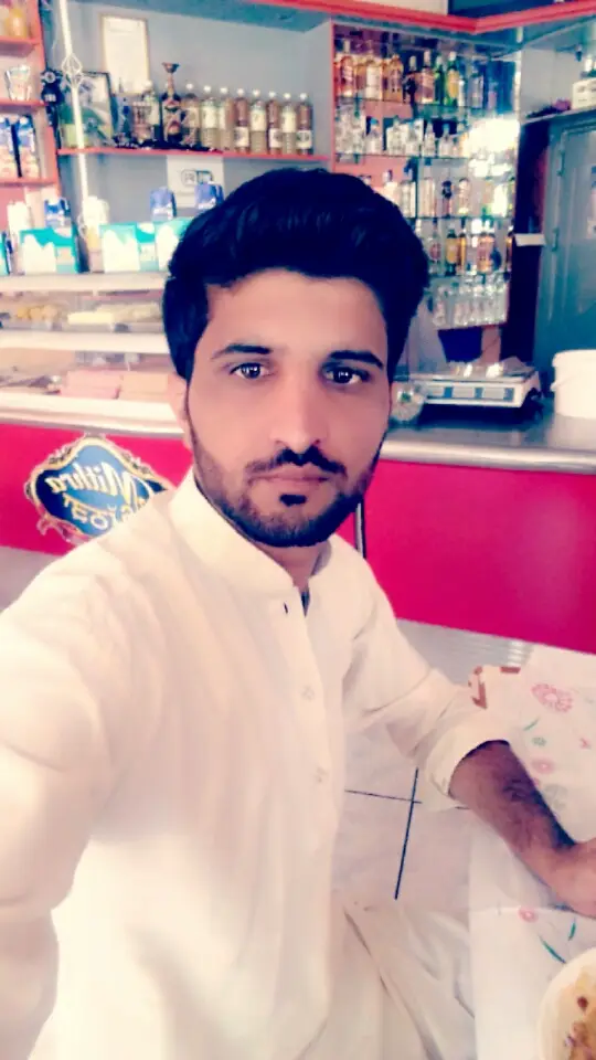 Yousaf Muhammad_Mithra Indian Restaurant_Oinófyta_Bewertung