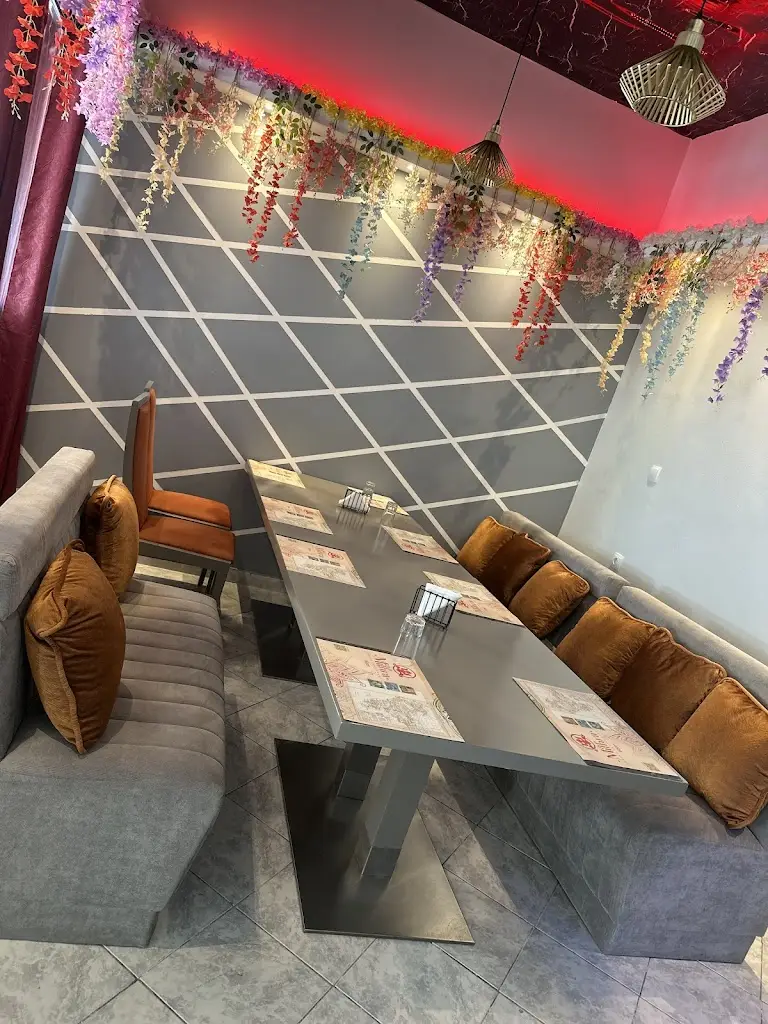 Mithra Indian Restaurant_Oinófyta_slider_image_3