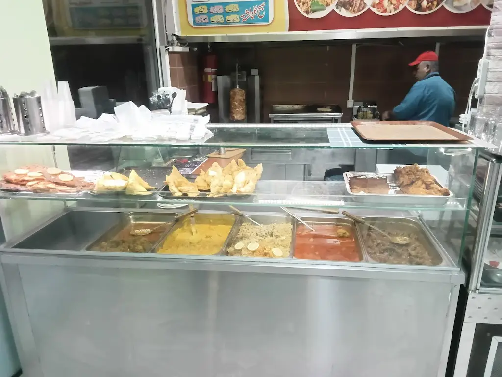 KHAN RESTAURANT_Oinófyta_slider_image_1