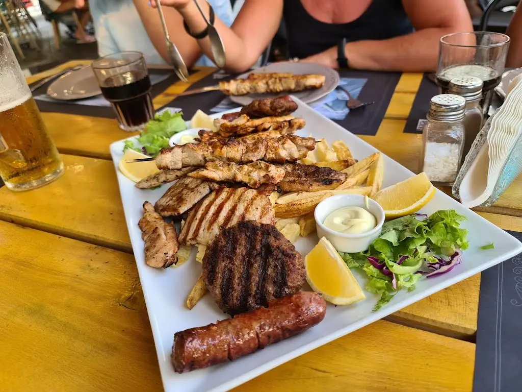 Menü_Restaurant paralia Medusa_Paralía Avlídhos_Bild_8