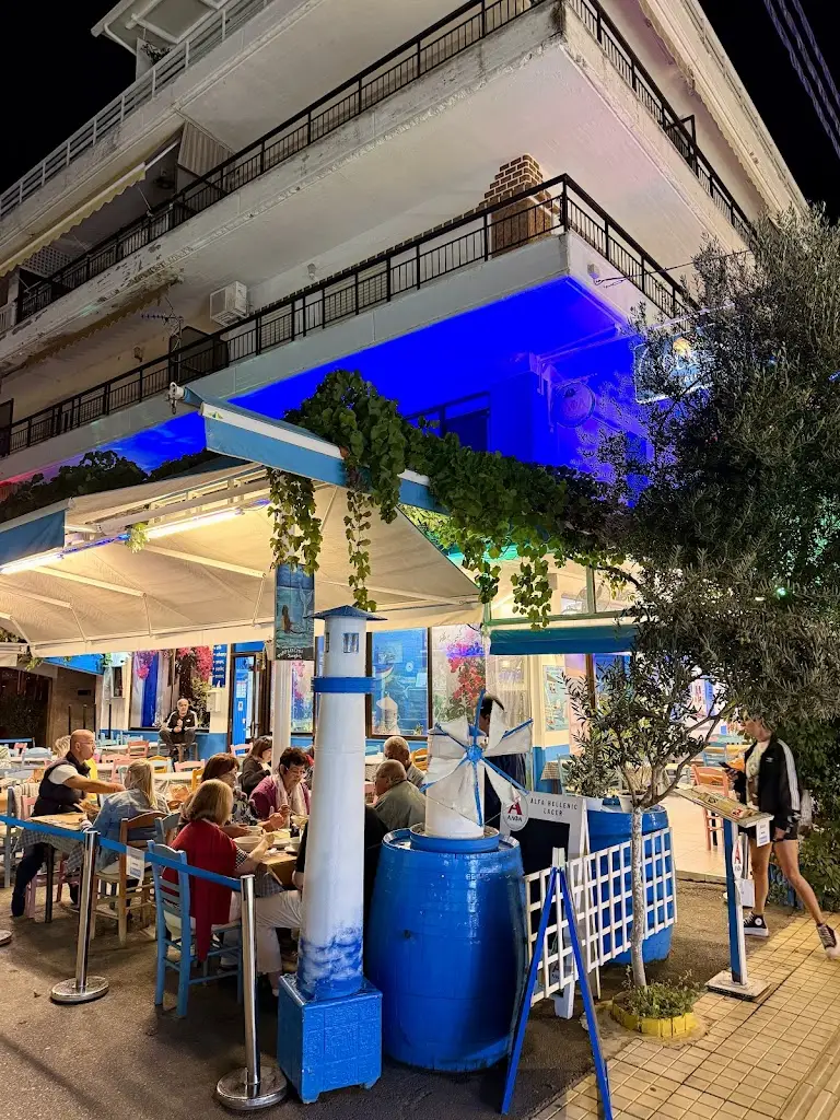 Taverna Koyklis_Paralía Avlídhos_slider_image_3