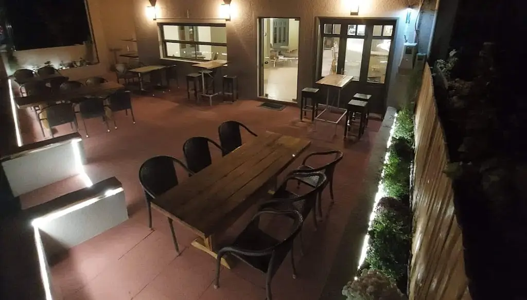 Σουλάτσο Grill & Bar Restaurant in Orchomenós