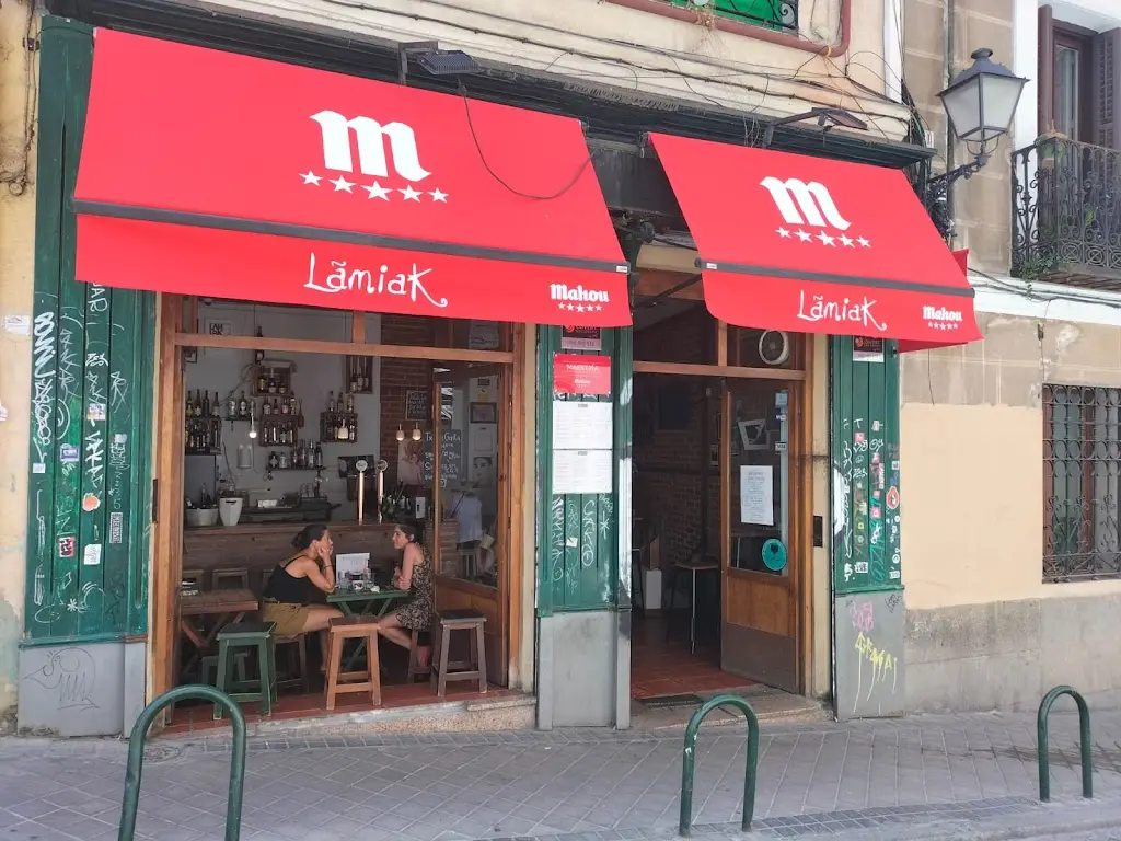 Το μικρό καφέ μεζεδοπωλείο Restaurant in Psachná