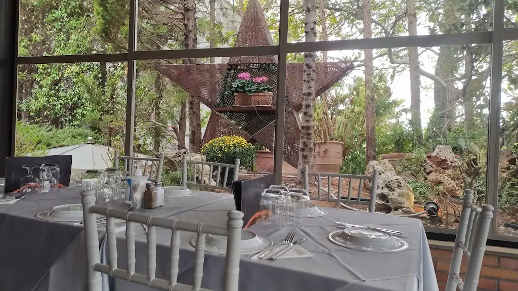 Πεϊνιρλί Τεχλικίδης_Anoixi_slider_image_3