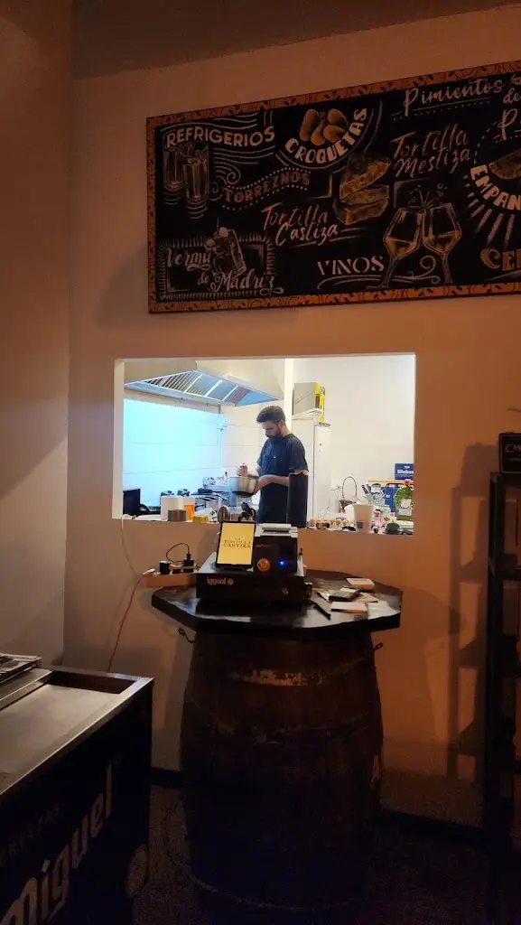 Anna Umansky_Geros Tou Moria Restaurant_Pláka Dílesi_avis