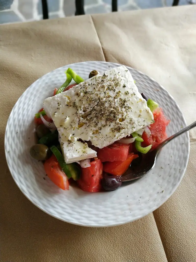 Menü_ΤΟ ΠΑΡΑΔΟΣΙΑΚΟ_Prokópi_Bild_8