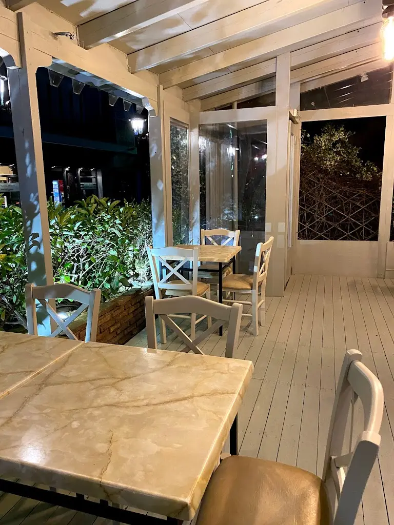 Grill Kyriakis Restaurant in Anoixi