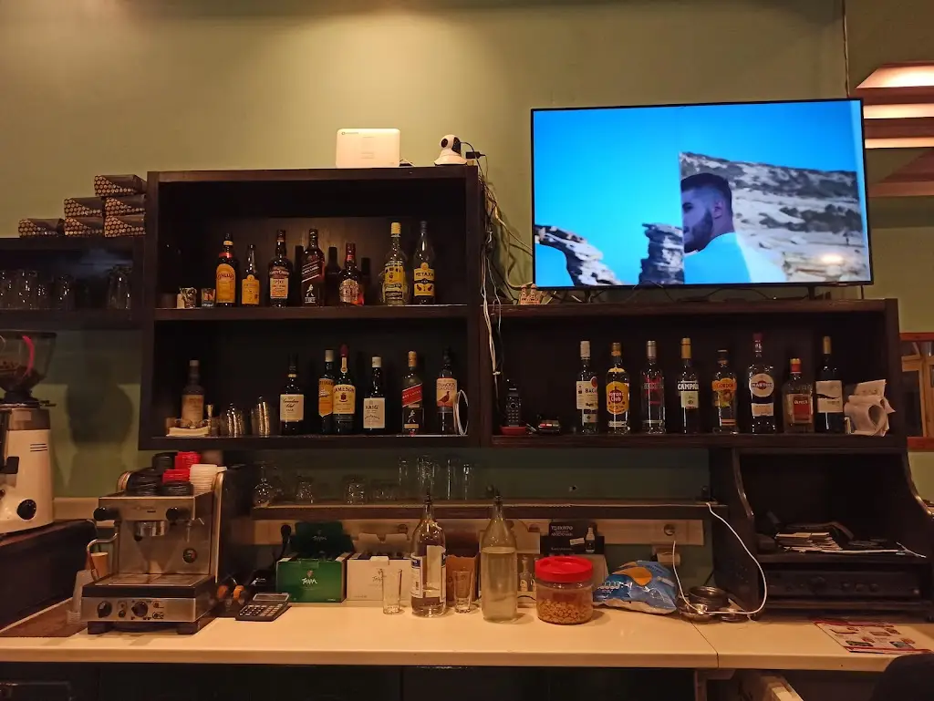 THOMAS Cafe Restaurant in Prokópi