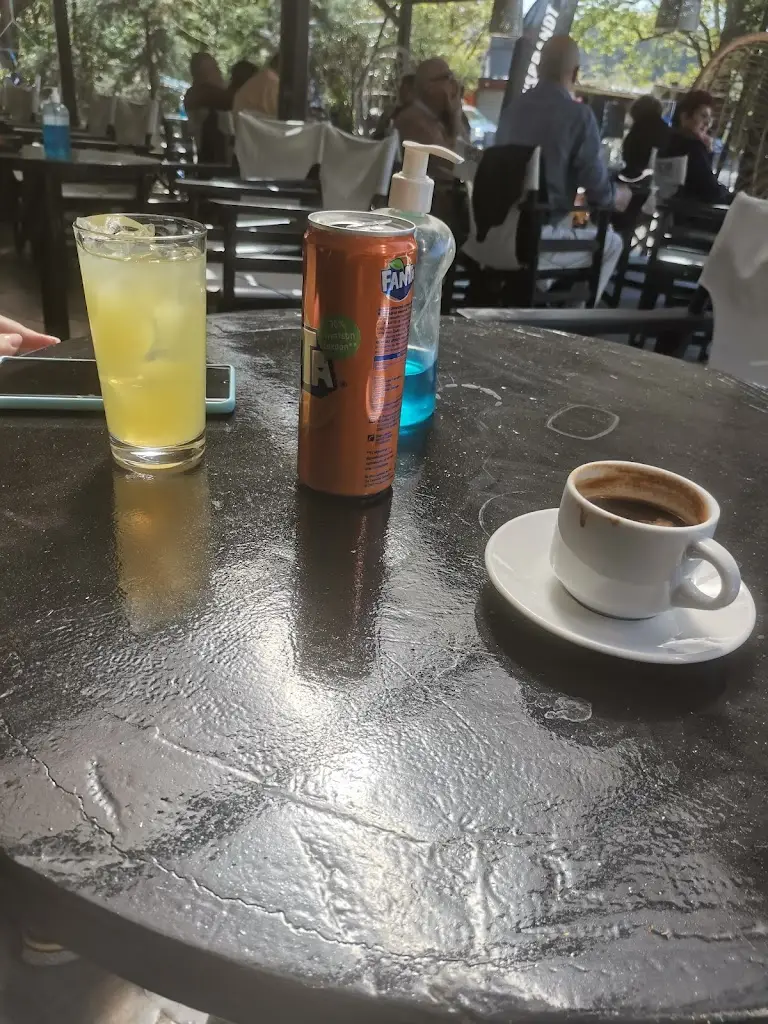 Menu_Escape Cafe Bar_Prokópi_image_2