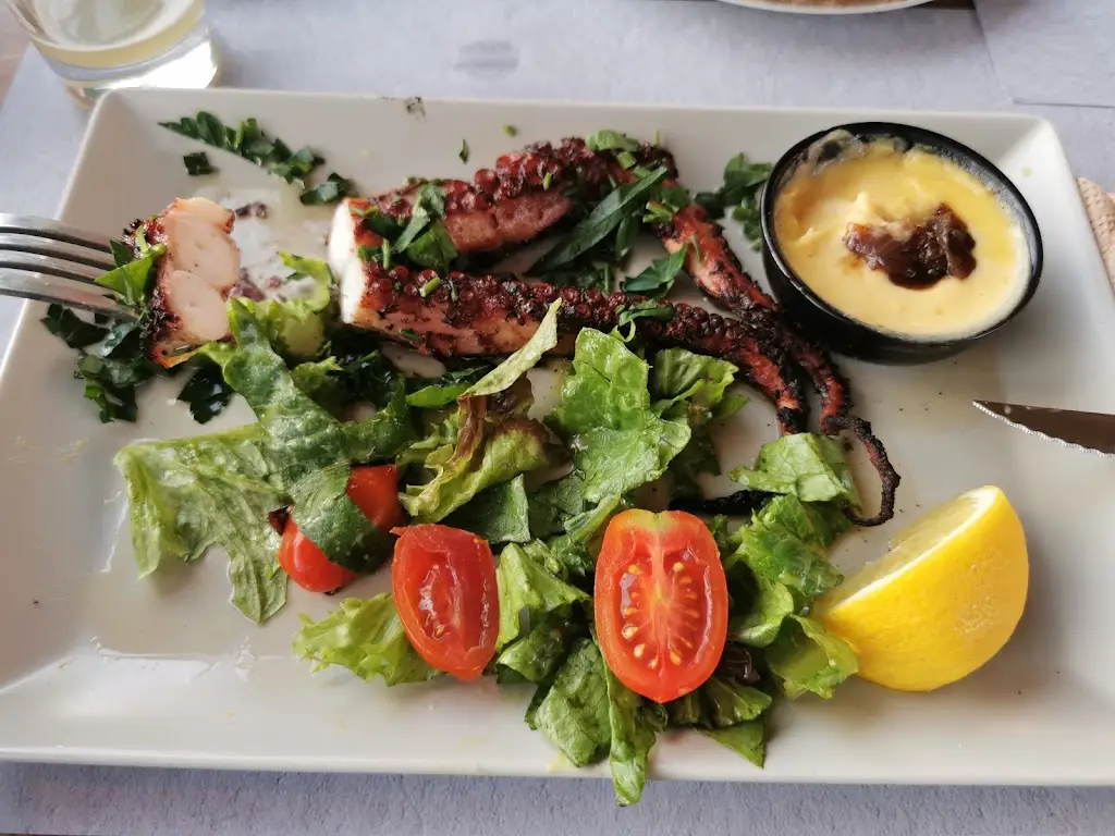 Menu_Yiasemi_Stavrós_image_6