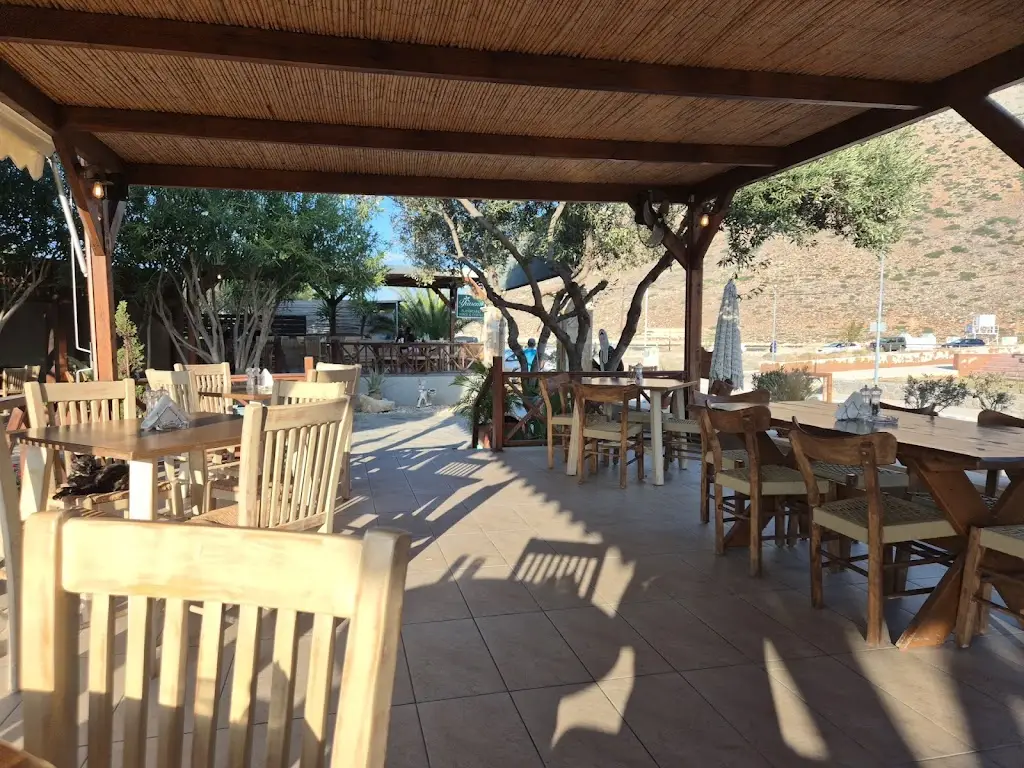 Yiasemi_Stavrós_slider_image_3