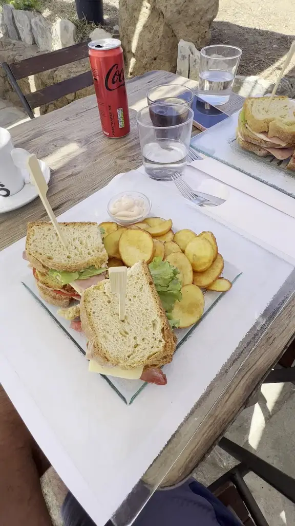 Anemomulos_Skýros_slider_image_2