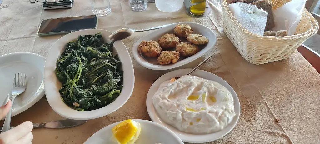 Ioannis Petridis_Taverna Agios Petros_Skýros_Bewertung